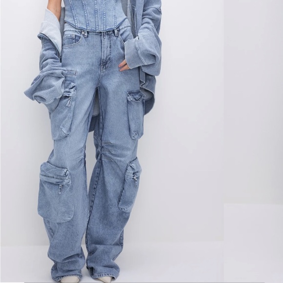 Good American Denim Cargo Pants in Indigo - Picture 9 of 10